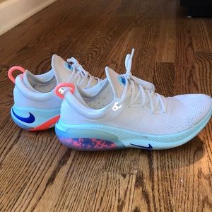 Mens Nike Joyride Sneakers